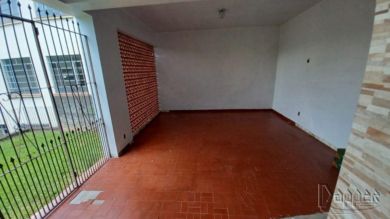 Casa à venda com 3 quartos, 260m² - Foto 11