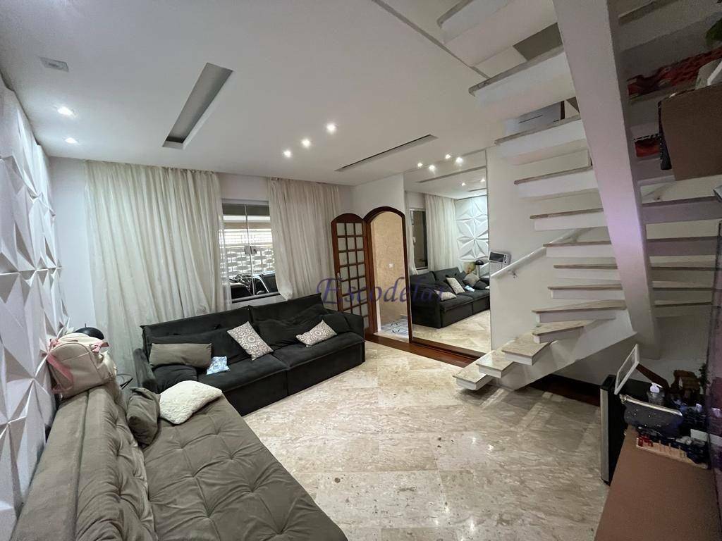 Sobrado à venda com 4 quartos, 187m² - Foto 1