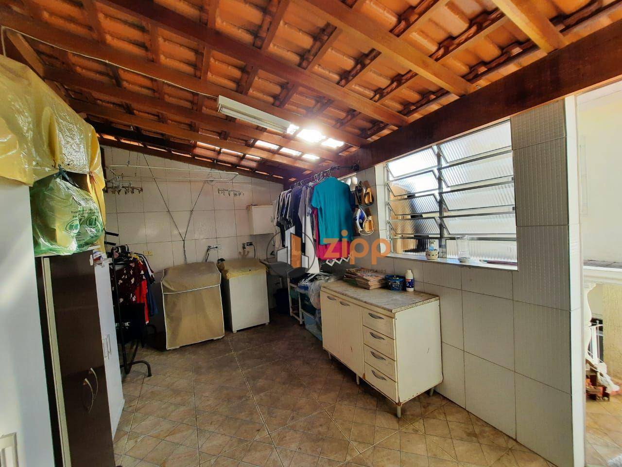 Sobrado à venda com 3 quartos, 200m² - Foto 109