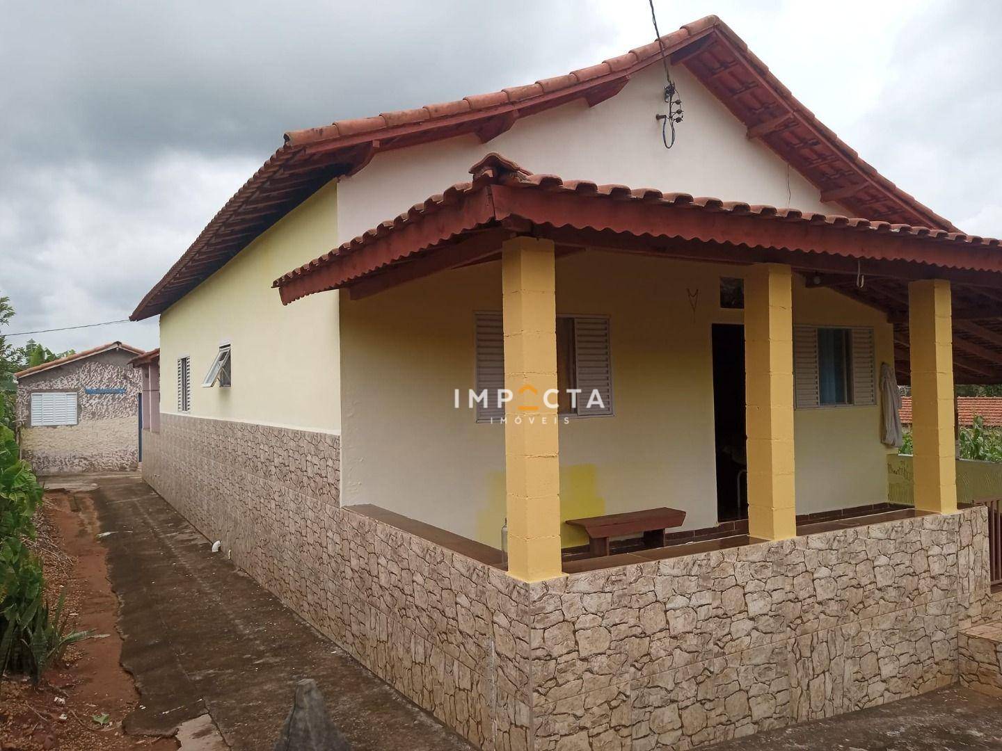 Chácara à venda com 2 quartos, 1097M2 - Foto 1