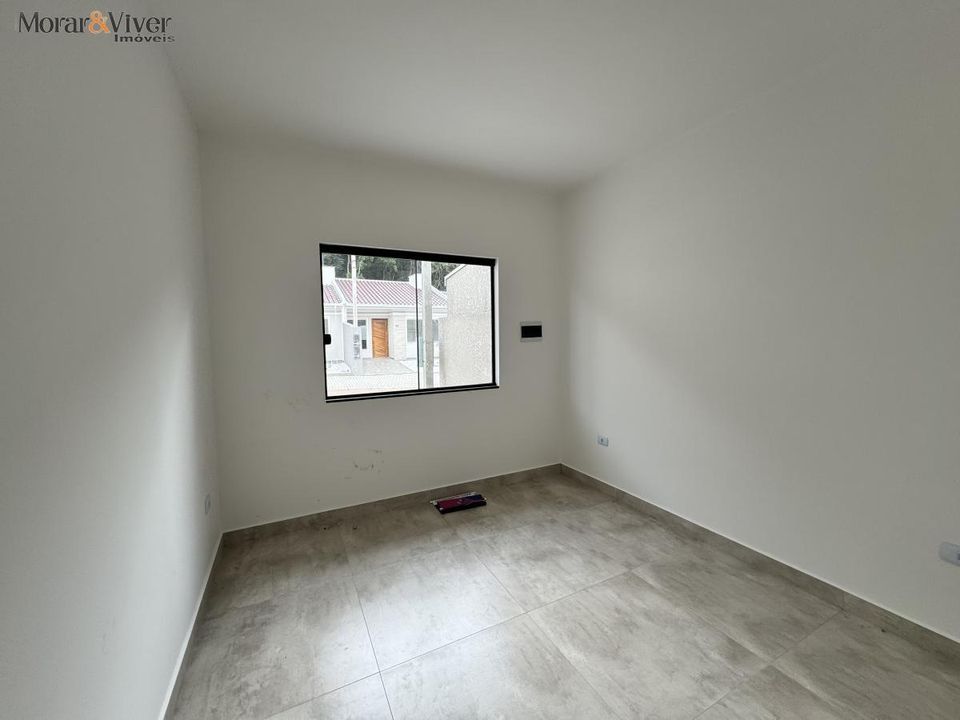 Casa à venda com 3 quartos, 60m² - Foto 4