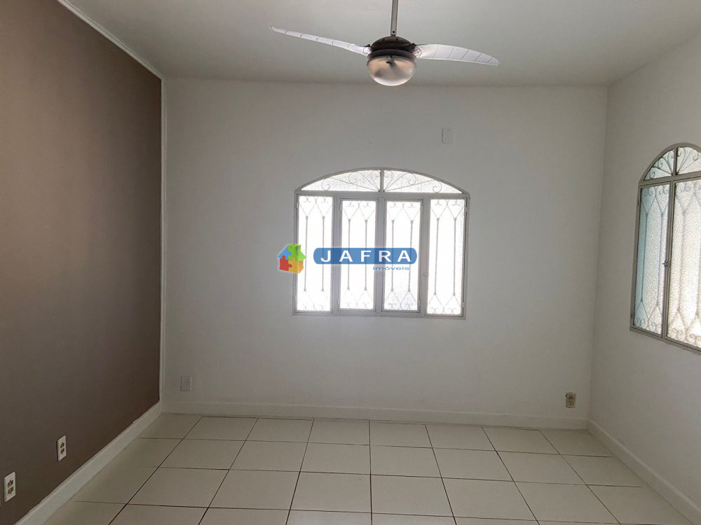 Casa para alugar com 5 quartos, 263m² - Foto 11