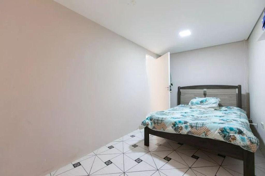 Sobrado à venda com 2 quartos, 205m² - Foto 9