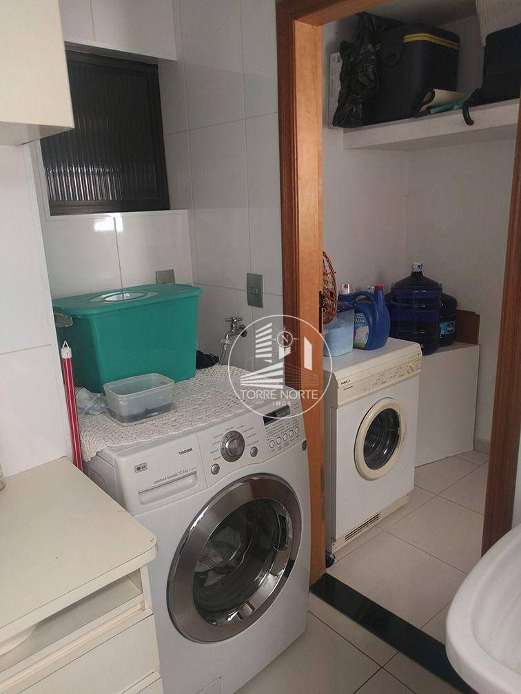 Apartamento à venda com 3 quartos, 125m² - Foto 27