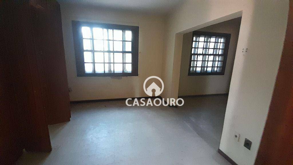 Casa à venda com 6 quartos, 400m² - Foto 19