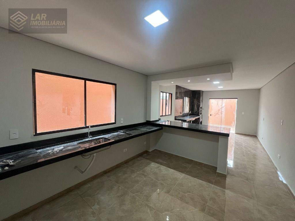 Casa à venda com 3 quartos, 126m² - Foto 14