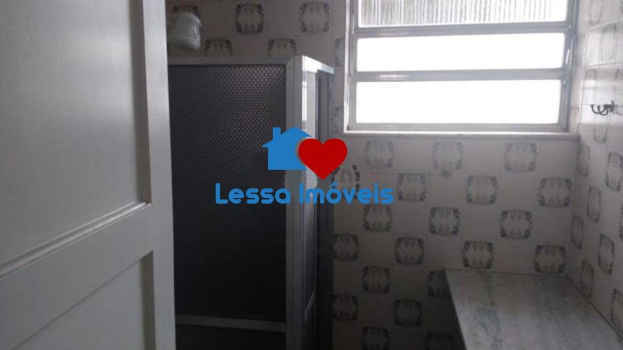 Casa à venda com 4 quartos, 200m² - Foto 1