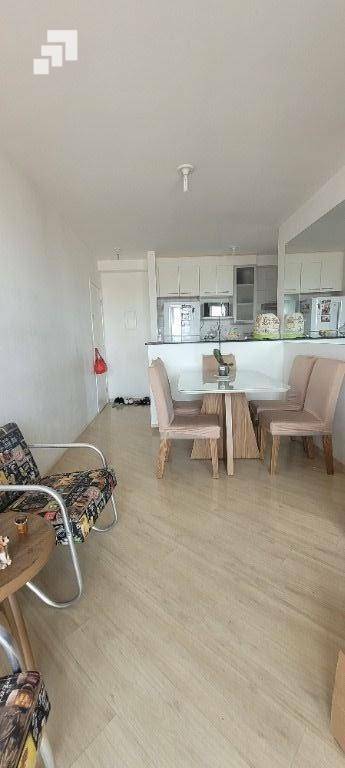 Apartamento à venda com 2 quartos, 62m² - Foto 17