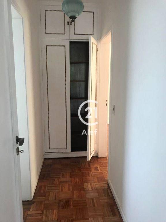 Apartamento para alugar com 3 quartos, 159m² - Foto 7