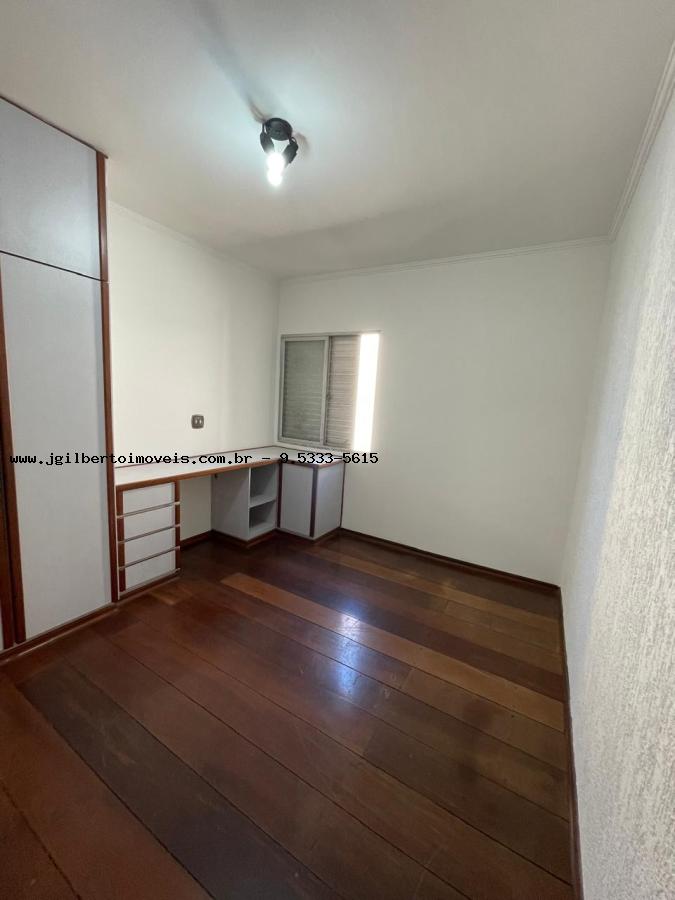 Apartamento à venda com 2 quartos, 75m² - Foto 16