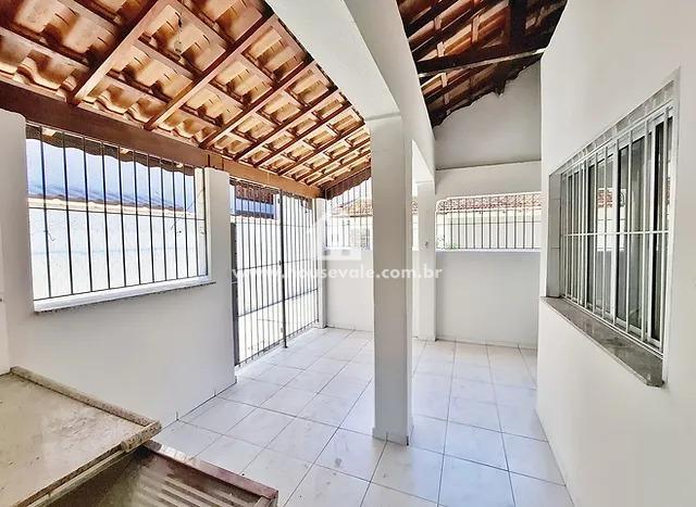 Casa à venda com 3 quartos, 298m² - Foto 3