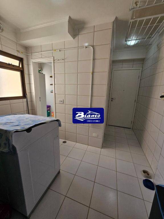 Apartamento à venda com 3 quartos, 130m² - Foto 8