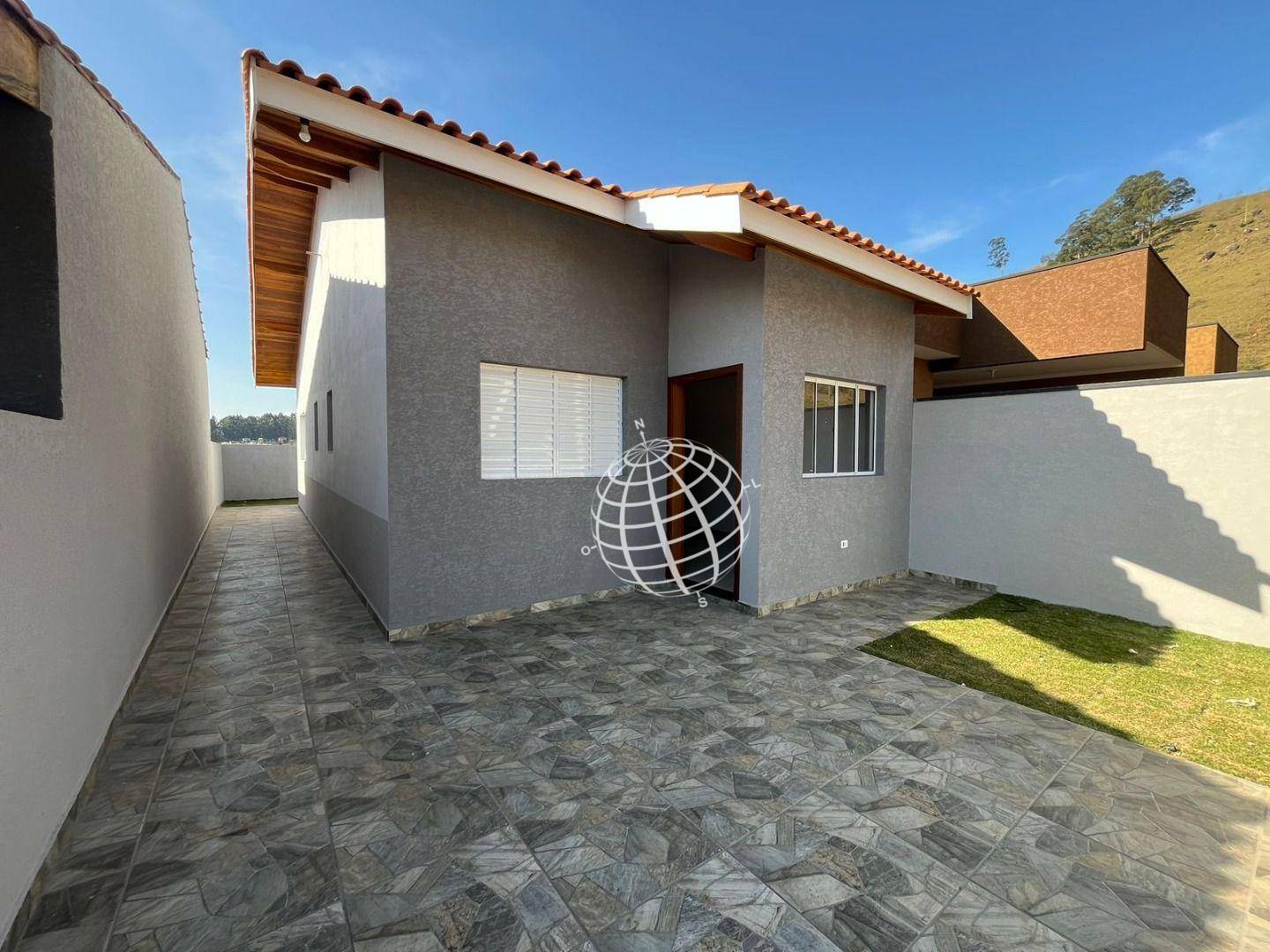 Casa à venda com 2 quartos, 60m² - Foto 1