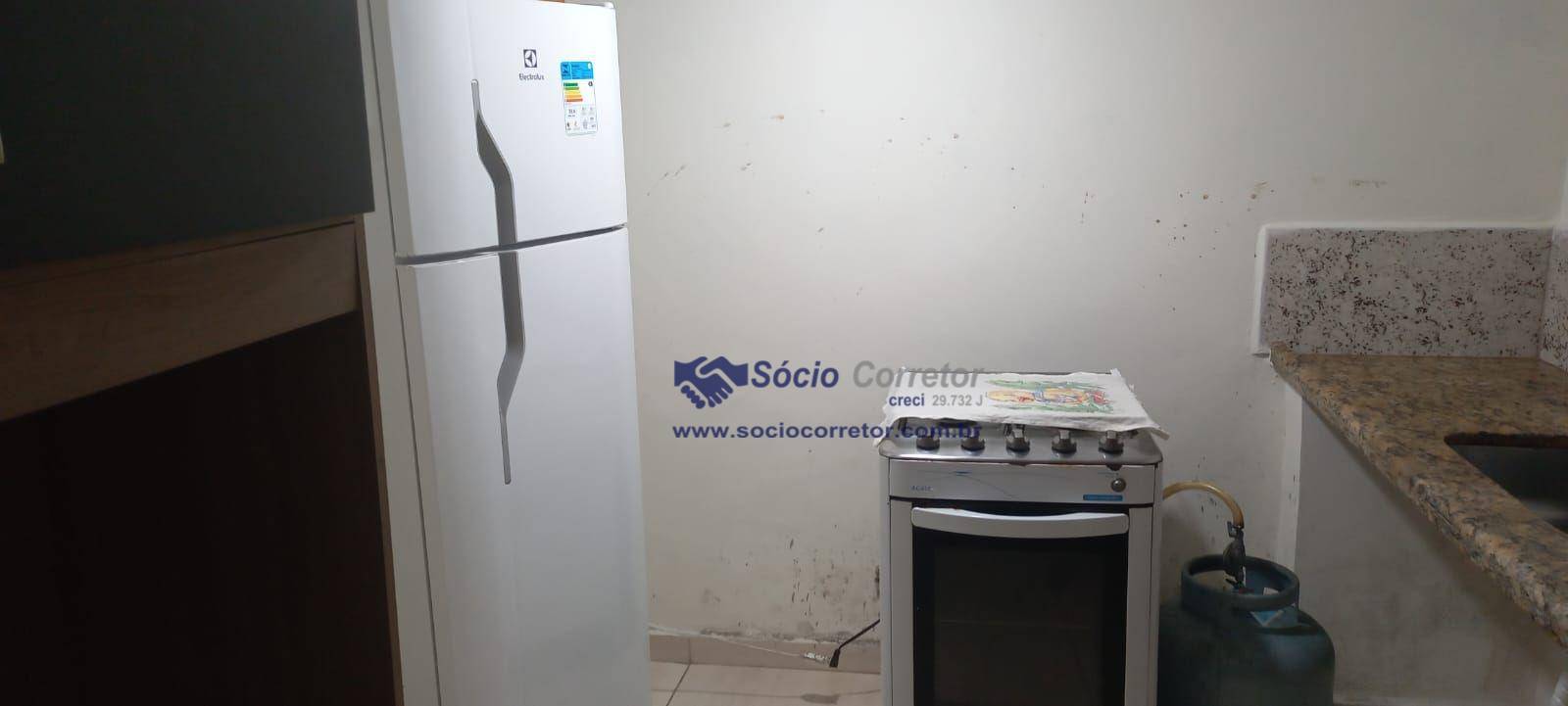 Sobrado à venda com 6 quartos, 140m² - Foto 3