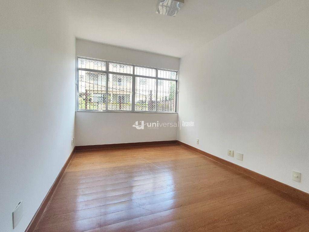 Apartamento à venda com 2 quartos, 79m² - Foto 3
