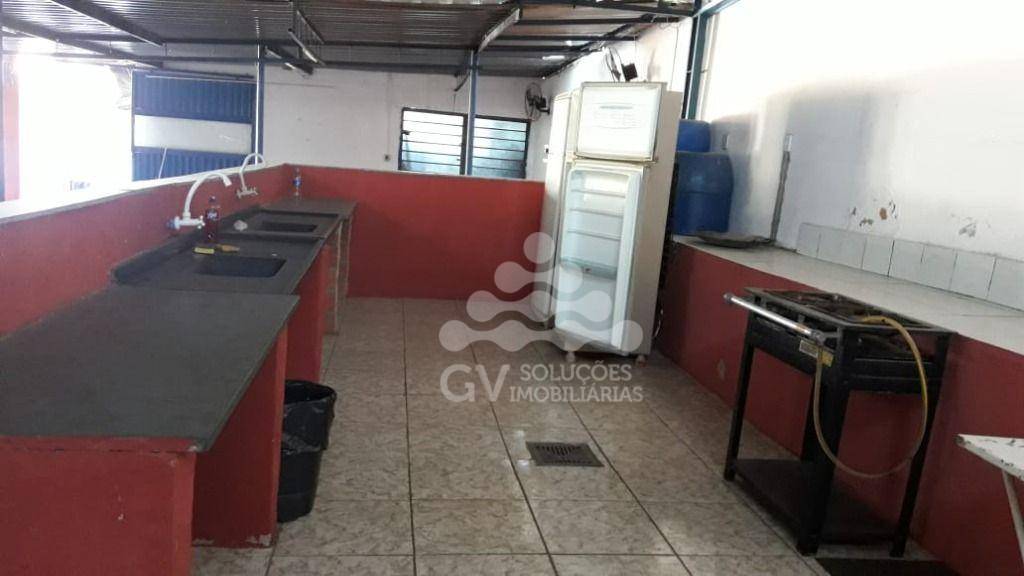 Chácara à venda com 6 quartos, 300m² - Foto 8