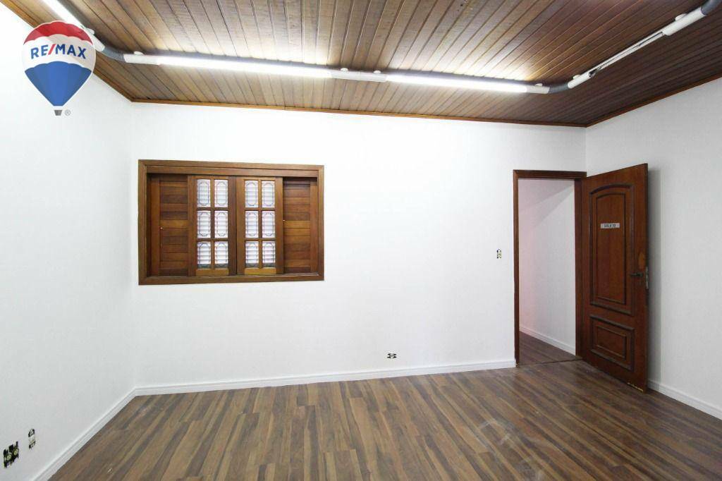 Casa para alugar com 4 quartos, 320m² - Foto 23