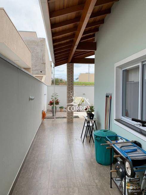 Casa à venda com 3 quartos, 156m² - Foto 4