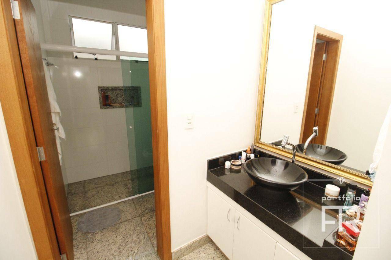 Casa à venda com 3 quartos, 210m² - Foto 24