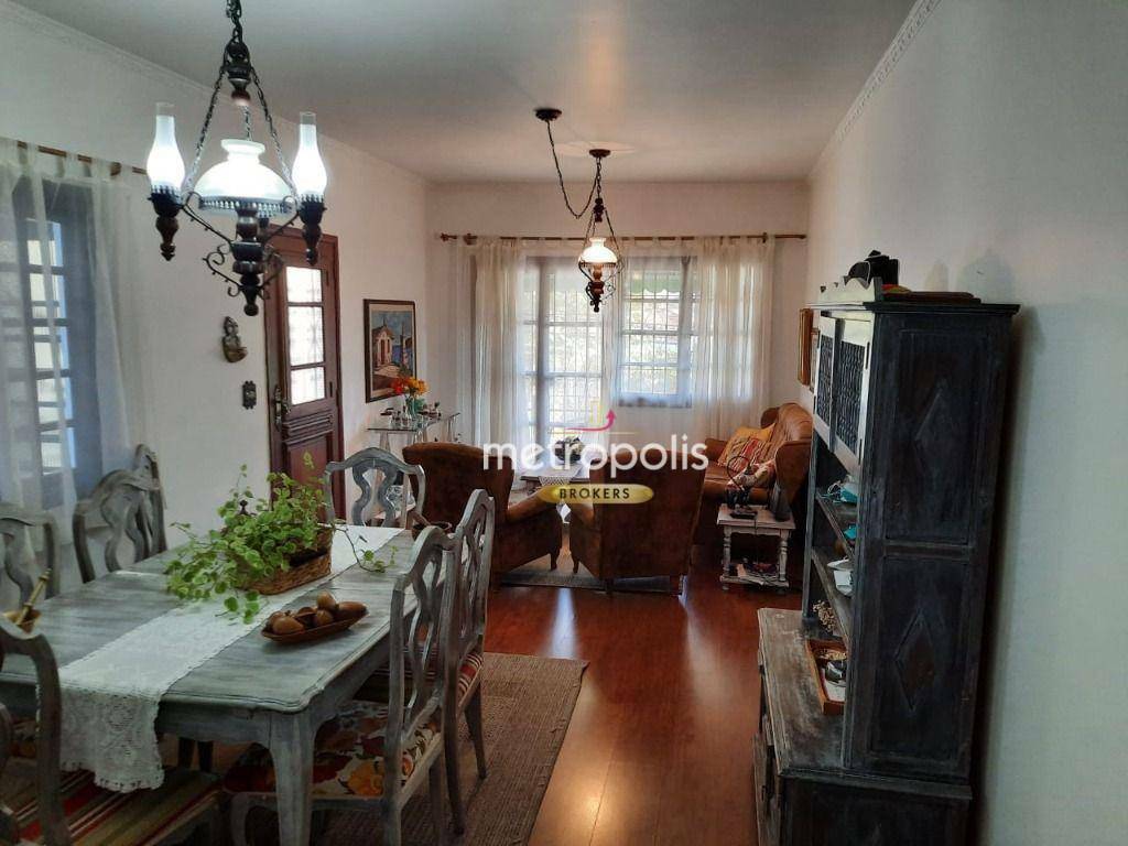 Sobrado à venda com 3 quartos, 190m² - Foto 1