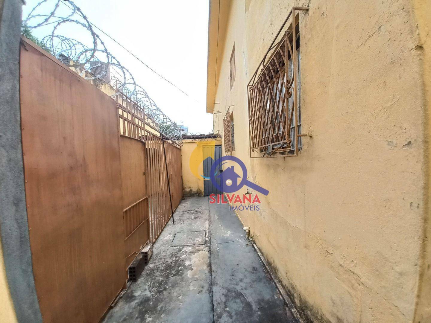 Casa para alugar com 3 quartos, 170m² - Foto 23