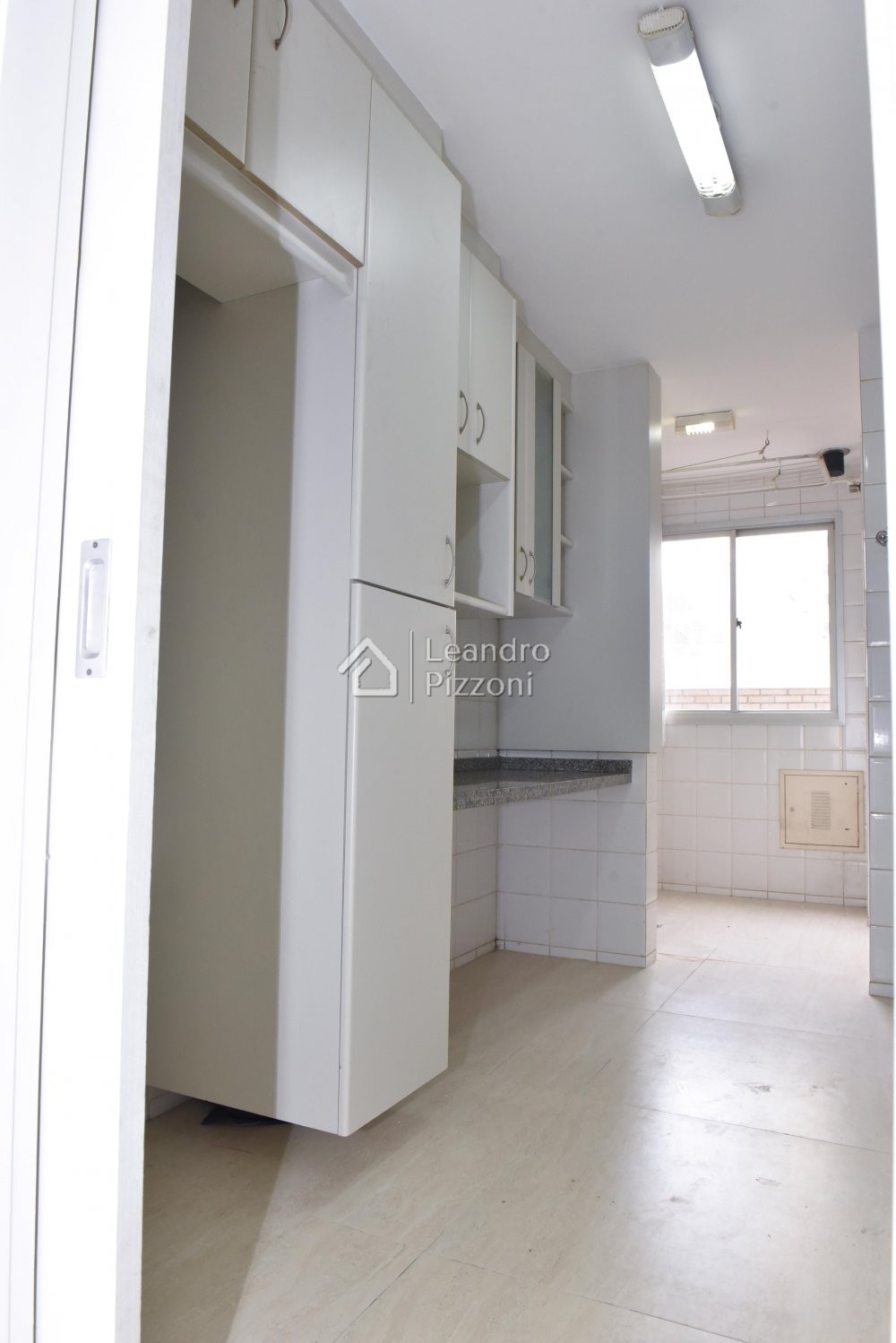 Apartamento à venda com 3 quartos, 79m² - Foto 13