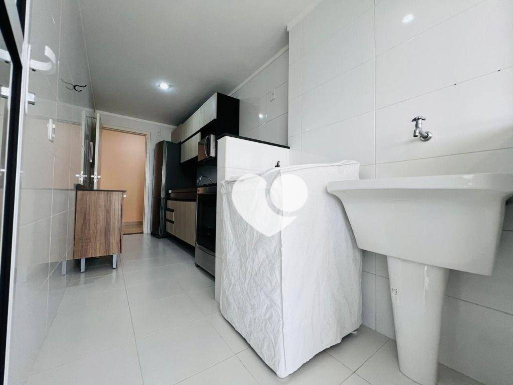 Apartamento para alugar com 2 quartos, 75m² - Foto 17