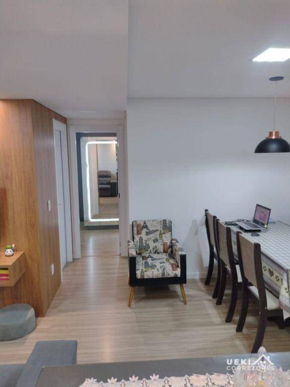 Apartamento à venda com 2 quartos, 61m² - Foto 4