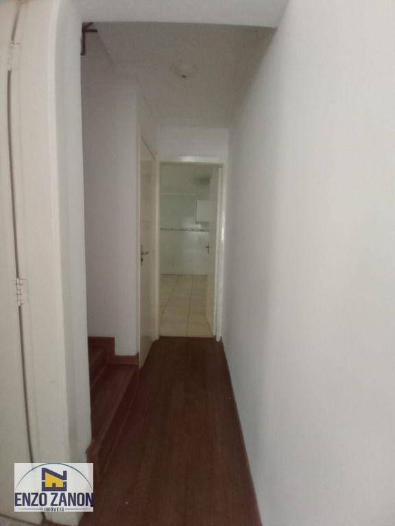 Sobrado à venda e aluguel com 3 quartos, 300m² - Foto 19