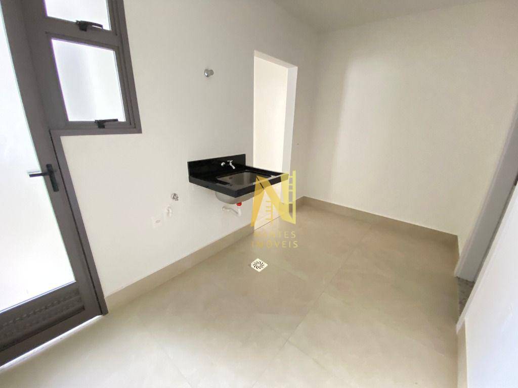 Apartamento à venda com 3 quartos, 216m² - Foto 12