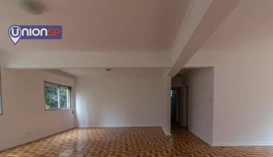 Apartamento à venda com 3 quartos, 157m² - Foto 2