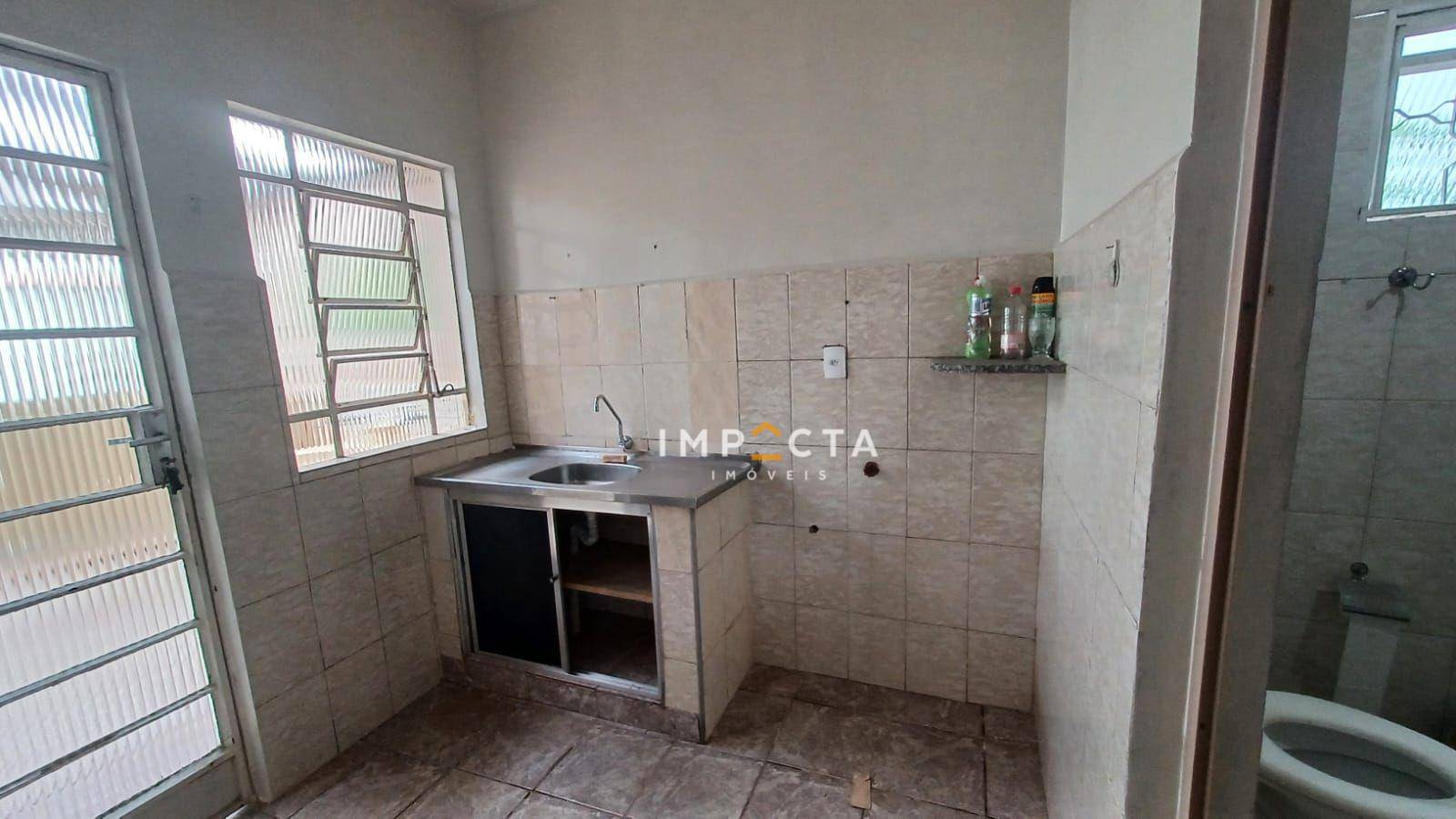 Casa à venda com 4 quartos, 128m² - Foto 5