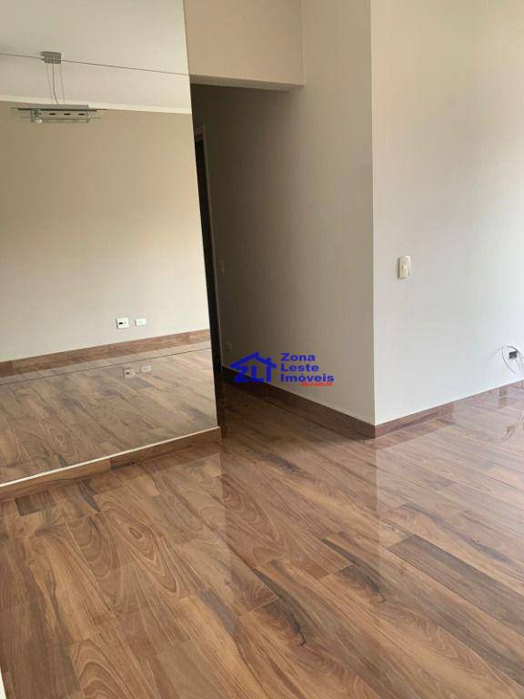 Apartamento à venda com 3 quartos, 71m² - Foto 2