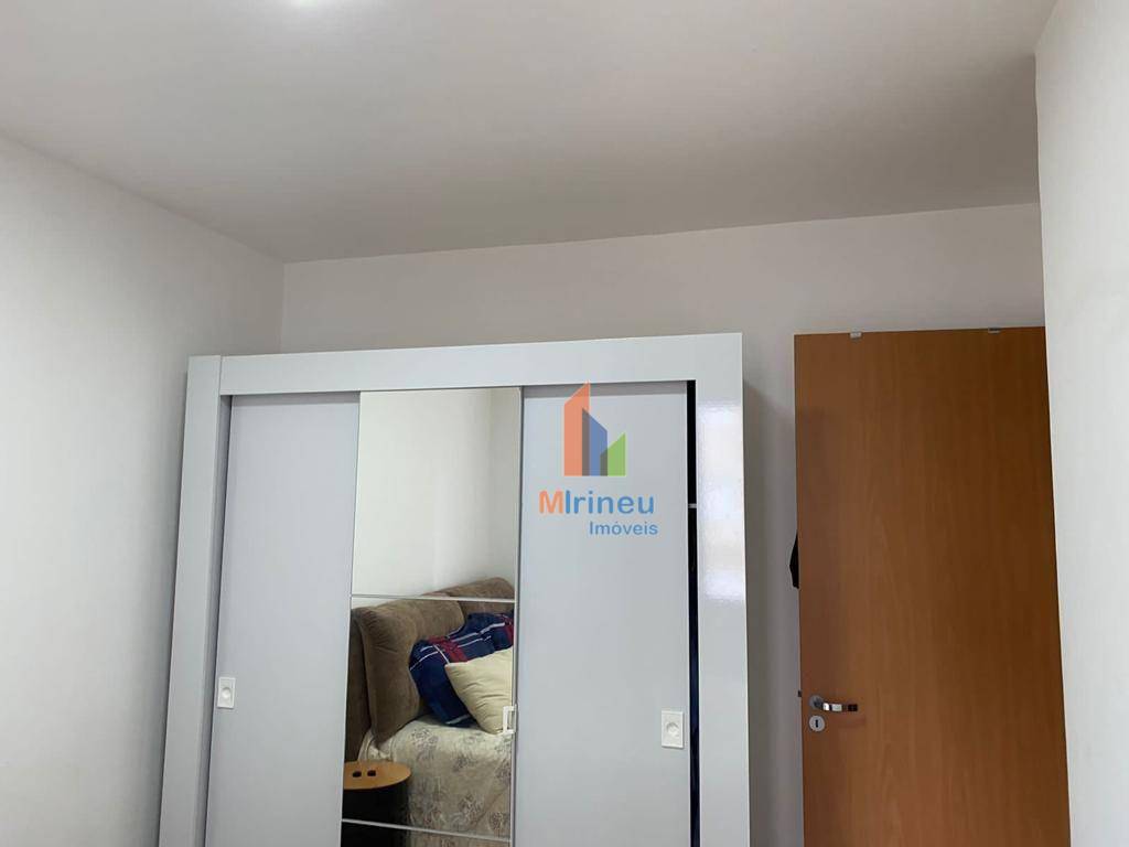 Apartamento à venda com 2 quartos, 43m² - Foto 13