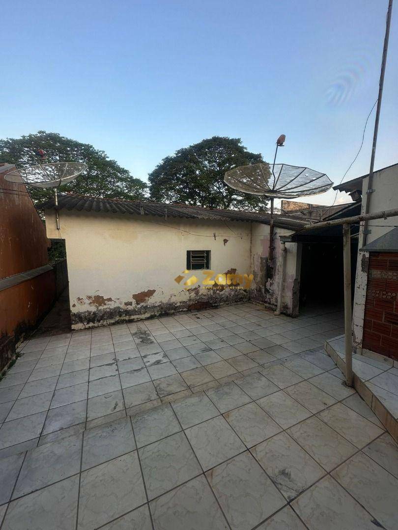 Casa à venda com 3 quartos, 180m² - Foto 12