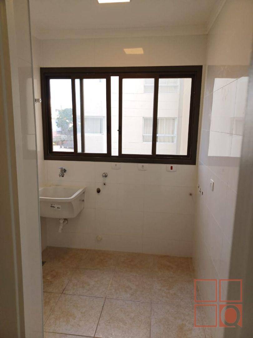 Apartamento para alugar com 4 quartos, 96m² - Foto 14