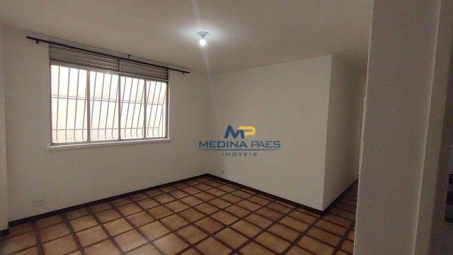 Apartamento à venda com 3 quartos, 70m² - Foto 1