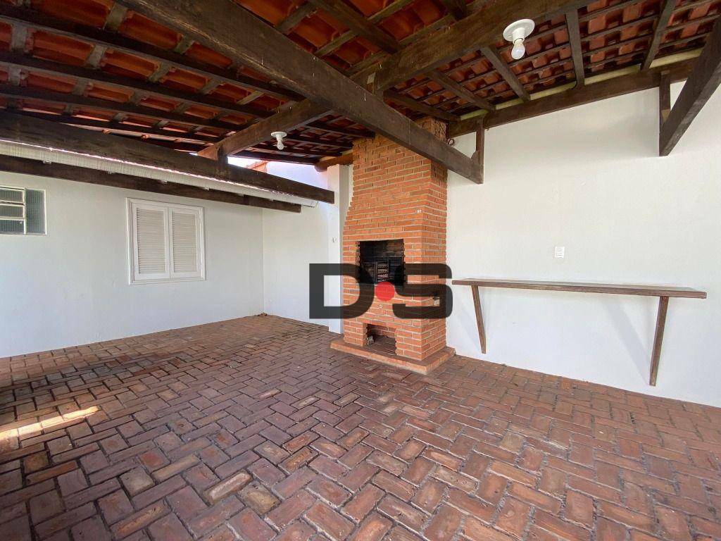 Casa à venda com 5 quartos, 220m² - Foto 12