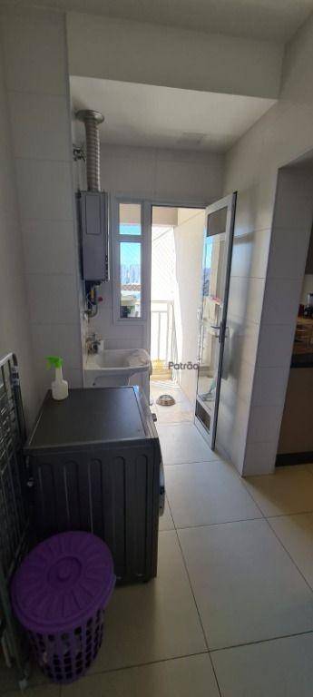 Apartamento à venda com 3 quartos, 151m² - Foto 9