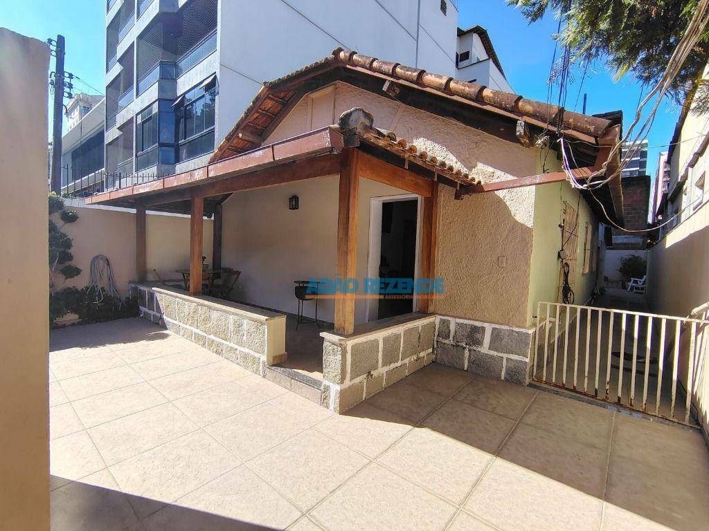 Casa à venda com 3 quartos, 115m² - Foto 1