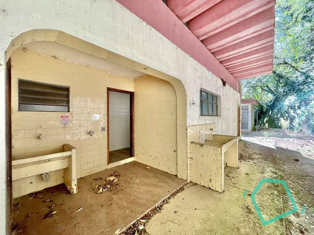 Casa à venda e aluguel com 4 quartos, 700m² - Foto 27