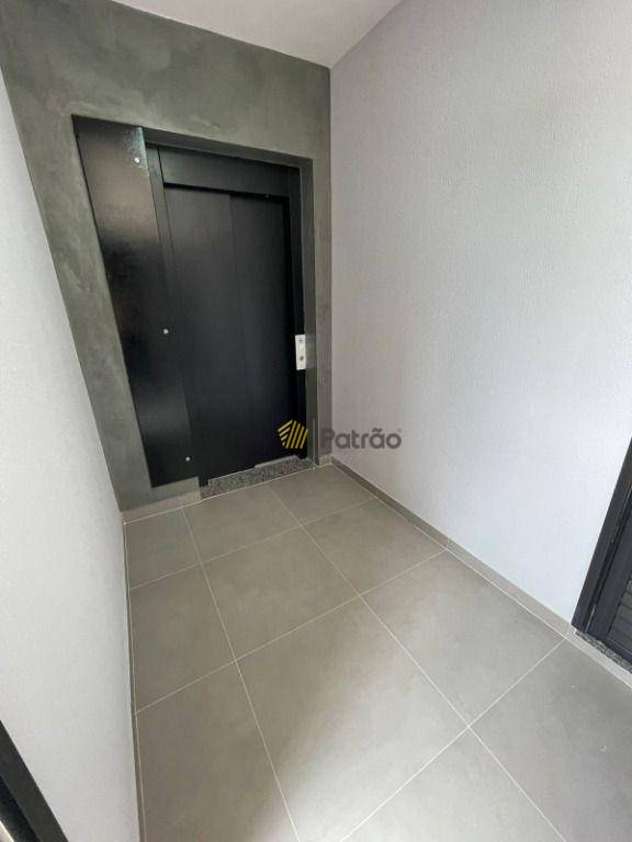 Cobertura à venda com 2 quartos, 87m² - Foto 14