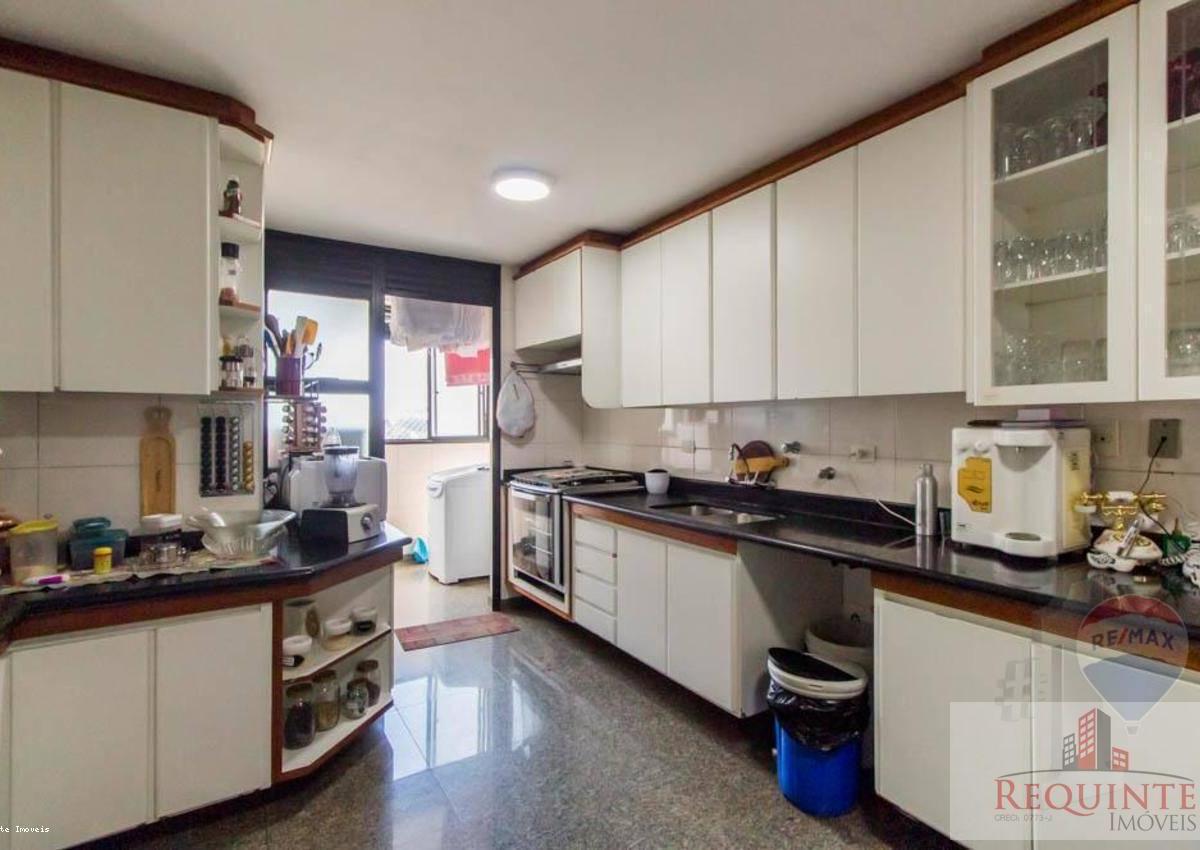 Apartamento à venda com 4 quartos, 167m² - Foto 22