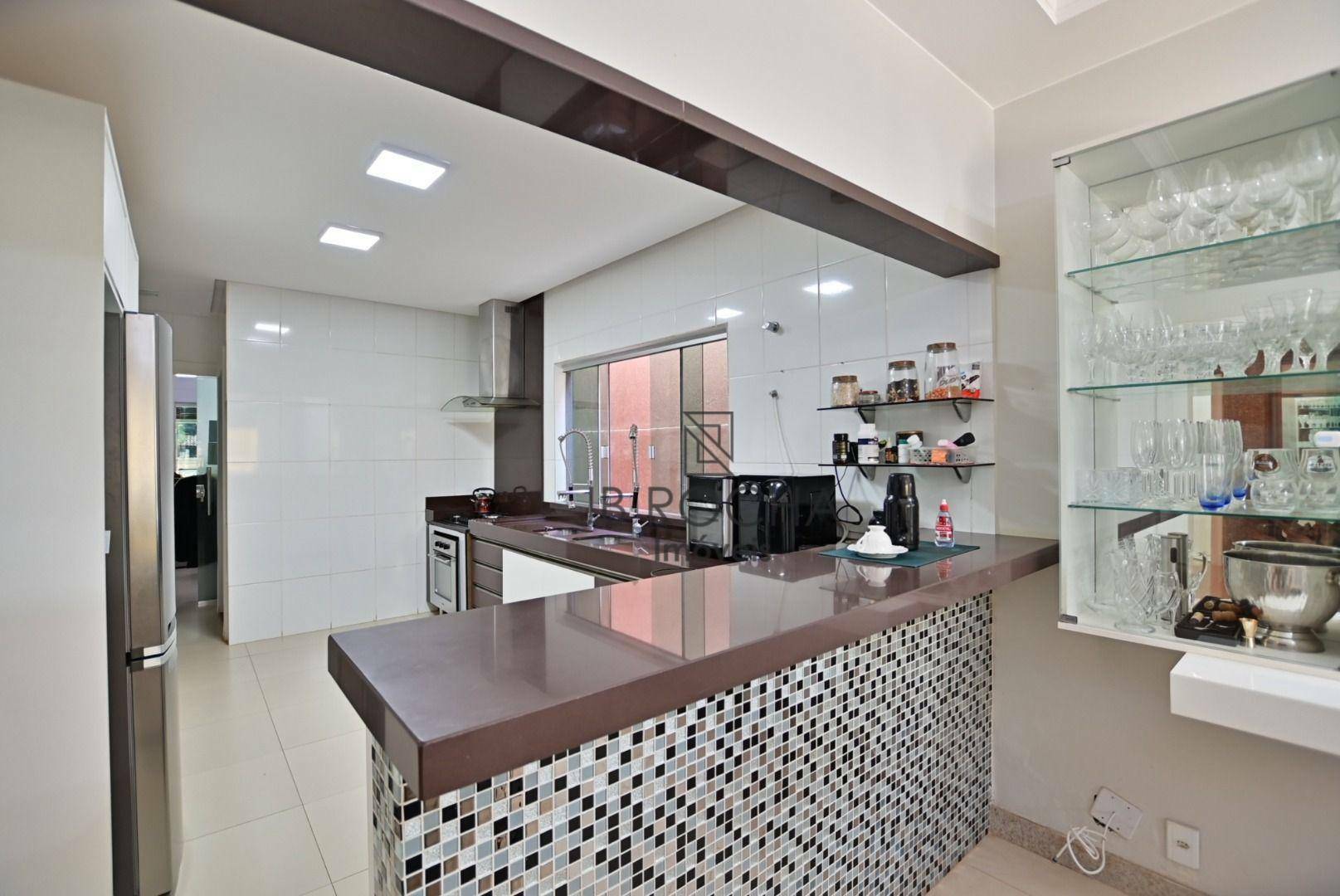 Casa de Condomínio à venda com 5 quartos, 600m² - Foto 11