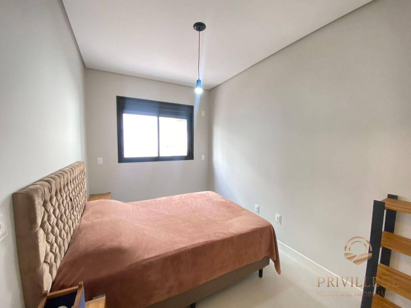 Apartamento à venda com 2 quartos, 62m² - Foto 3