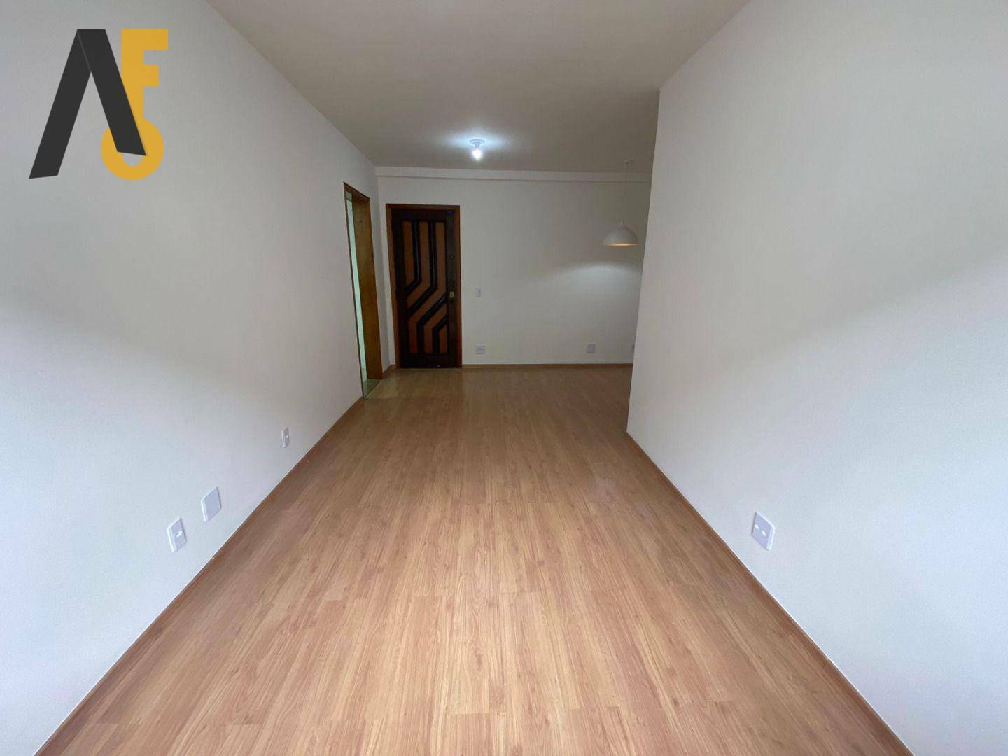 Apartamento à venda com 2 quartos, 58m² - Foto 2