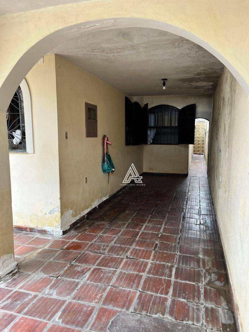 Casa de Condomínio à venda com 3 quartos, 146m² - Foto 2