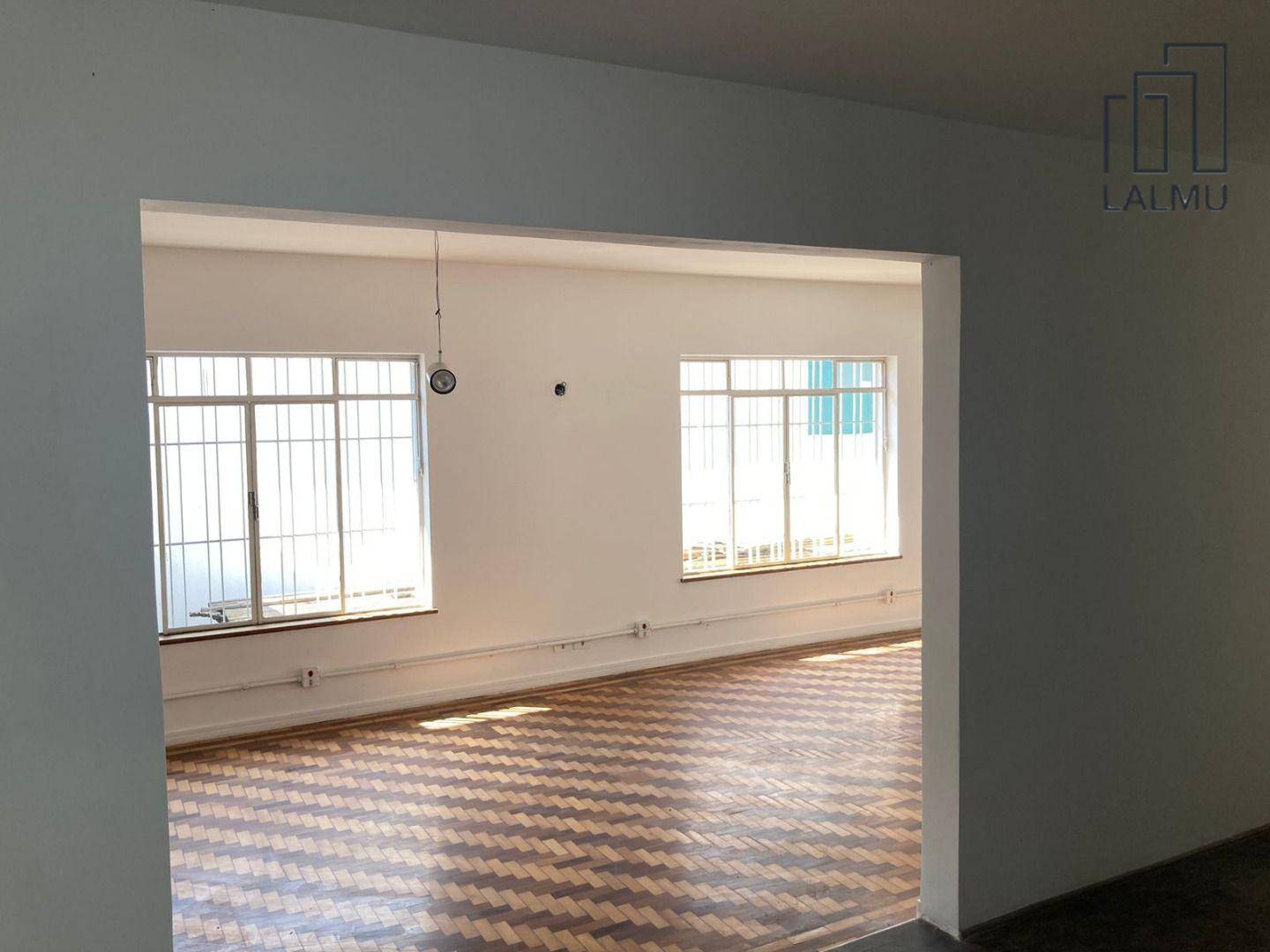 Casa para alugar com 3 quartos, 160m² - Foto 3