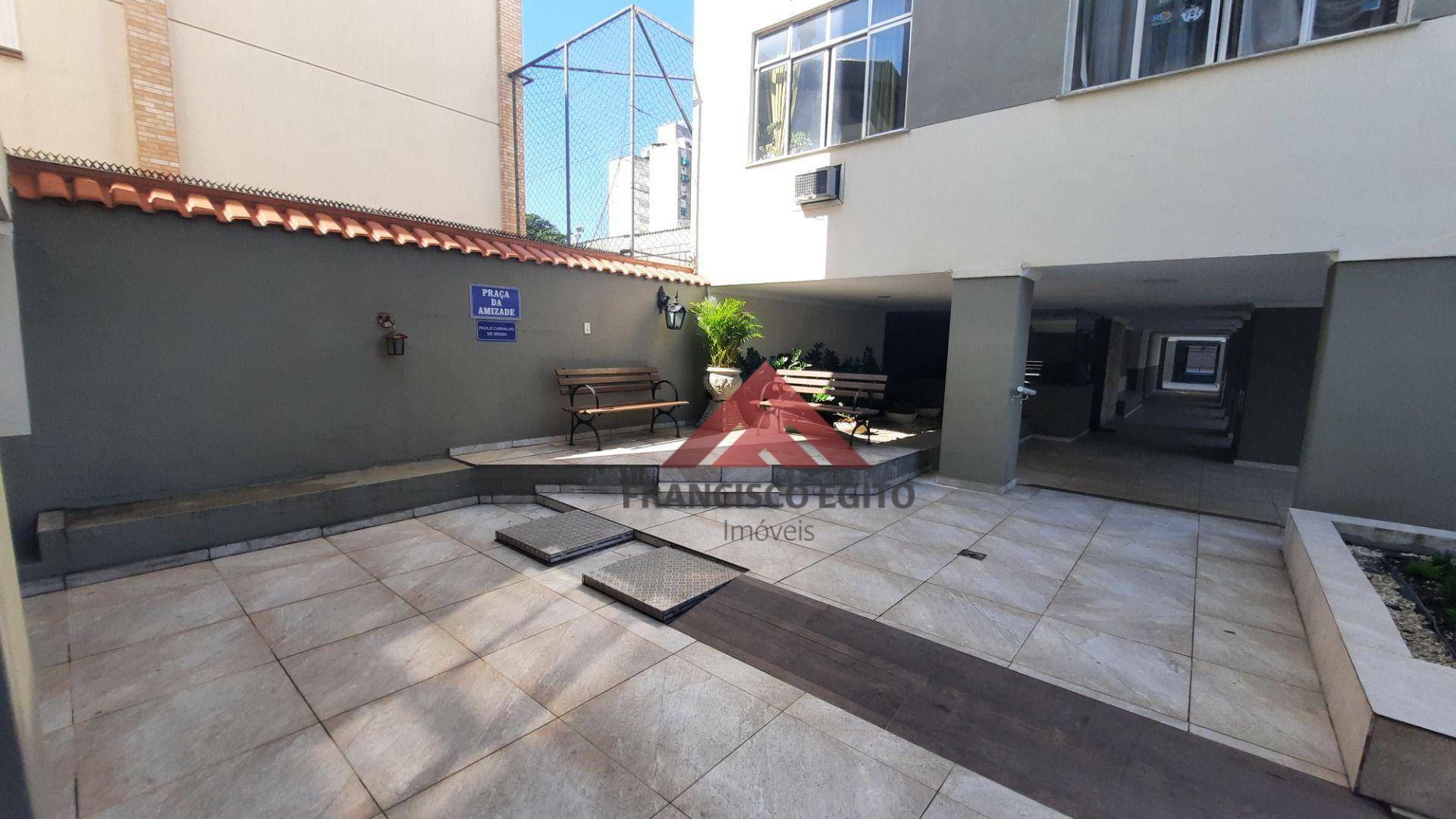 Apartamento à venda com 2 quartos, 65m² - Foto 19