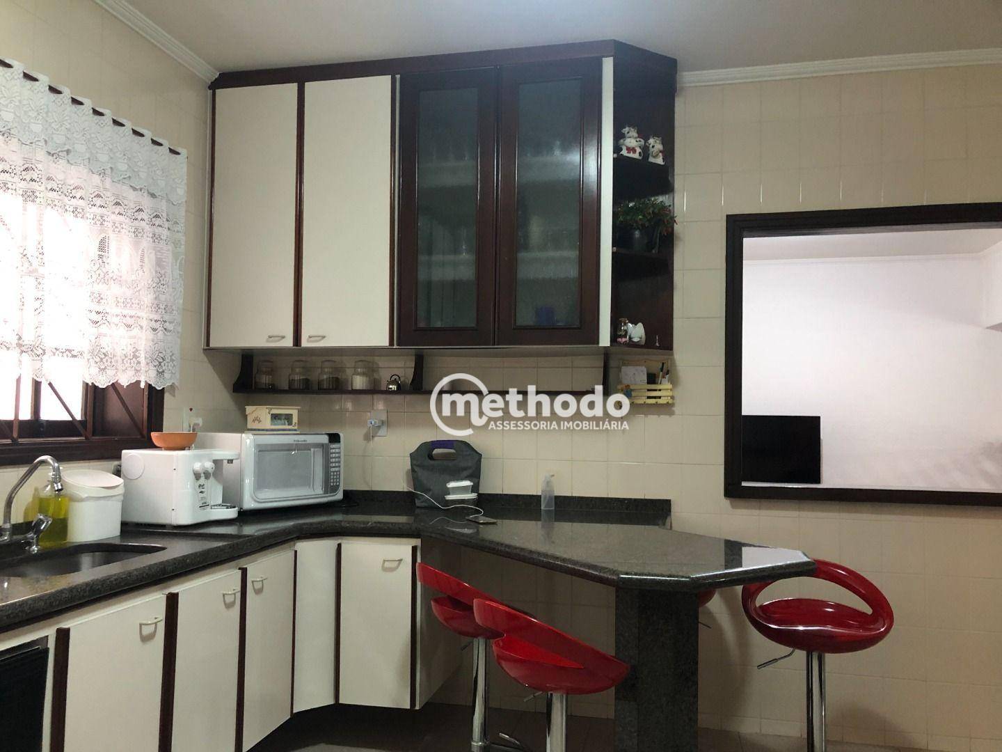 Casa à venda com 3 quartos, 259m² - Foto 11